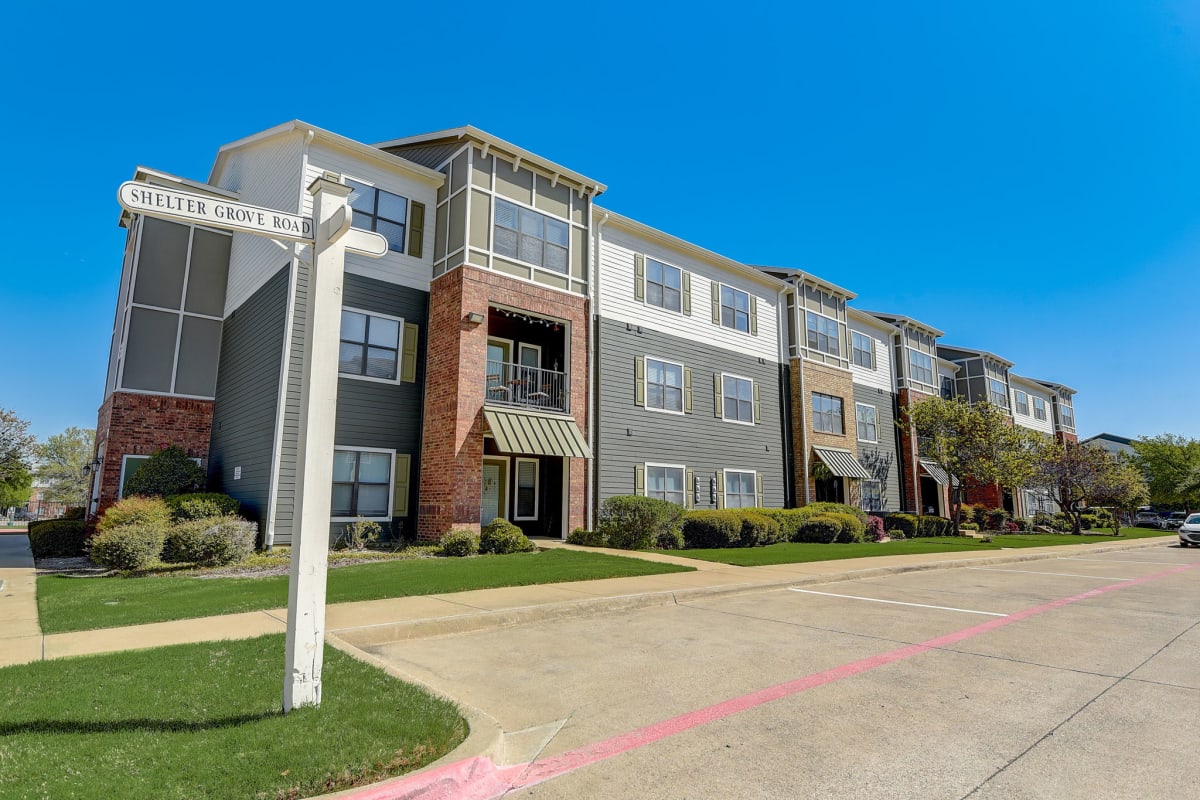 Photos and Video of Skyview West Apartments in Fort Worth, TX